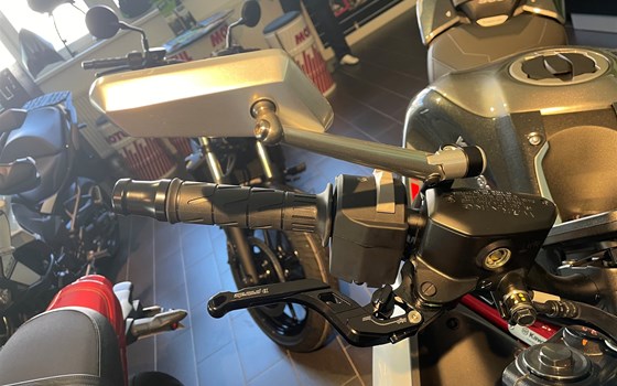 Umgebautes Motorrad Kawasaki Z900 von Moto Point Ilmenau e.K. - Inh. Frank Engelhardt - Bild 10 Umgebautes Motorrad Kawasaki Z900 von Moto Point Ilmenau e.K. - Inh. Frank Engelhardt - Bild 10