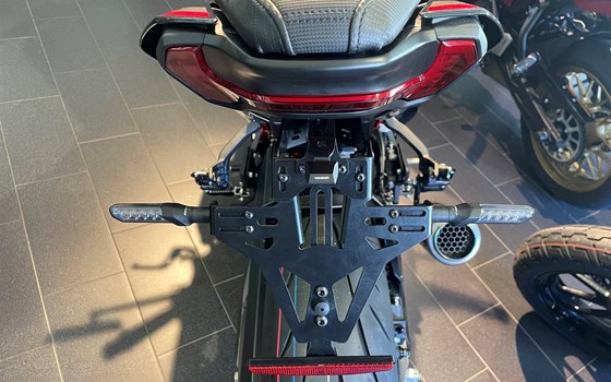 Umgebautes Motorrad Kawasaki Z900 von Moto Point Ilmenau e.K. - Inh. Frank Engelhardt - Bild 11 Umgebautes Motorrad Kawasaki Z900 von Moto Point Ilmenau e.K. - Inh. Frank Engelhardt - Bild 11
