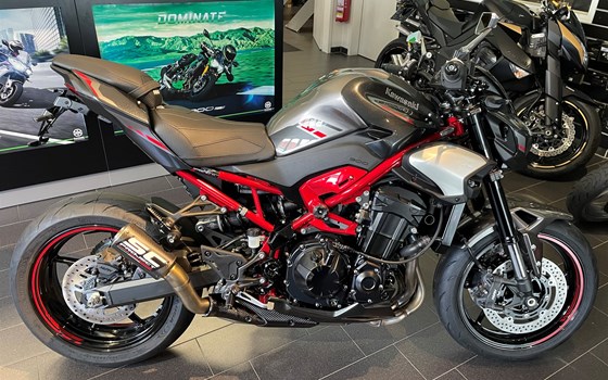 Umgebautes Motorrad Kawasaki Z900 von Moto Point Ilmenau e.K. - Inh. Frank Engelhardt - Bild 1 Umgebautes Motorrad Kawasaki Z900 von Moto Point Ilmenau e.K. - Inh. Frank Engelhardt - Bild 1