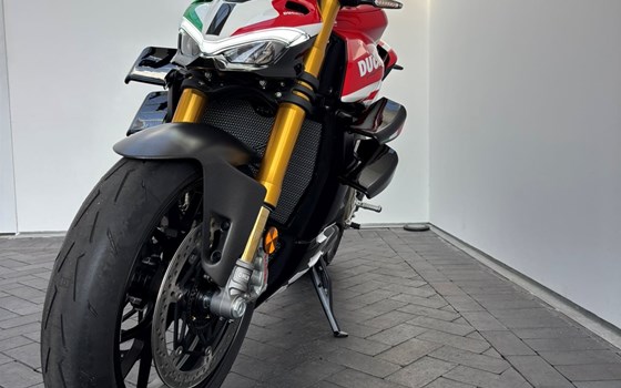 Umgebautes Motorrad Ducati Streetfighter V4 S von Claus Carstens Zweiradhandel - Bild 5