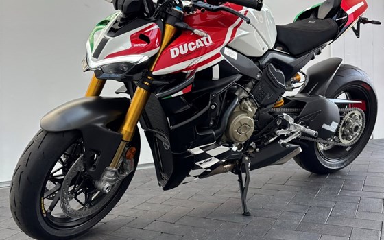 Umgebautes Motorrad Ducati Streetfighter V4 S von Claus Carstens Zweiradhandel - Bild 7