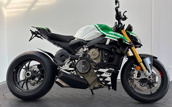 Umgebautes Motorrad Ducati Streetfighter V4 S von Claus Carstens Zweiradhandel - Bild 8