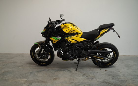 Umgebautes Motorrad Kawasaki Z900 von Zweirad Meggle - Bild 5 Umgebautes Motorrad Kawasaki Z900 von Zweirad Meggle - Bild 5