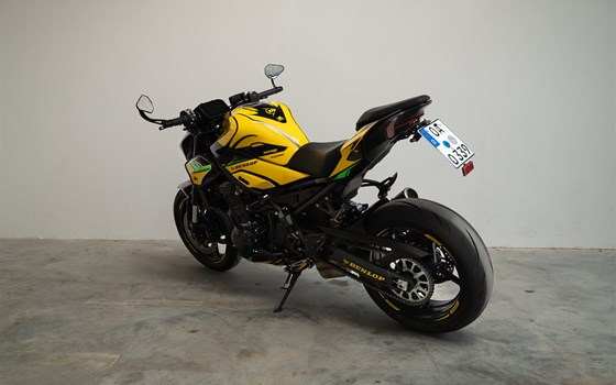 Umgebautes Motorrad Kawasaki Z900 von Zweirad Meggle - Bild 6 Umgebautes Motorrad Kawasaki Z900 von Zweirad Meggle - Bild 6