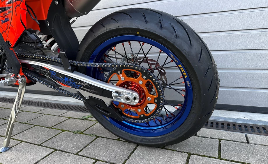 Umbgebautes Motorrad KTM 500 EXC-F SIX DAYS Bild 20: Umbgebautes Motorrad KTM 500 EXC-F SIX DAYS