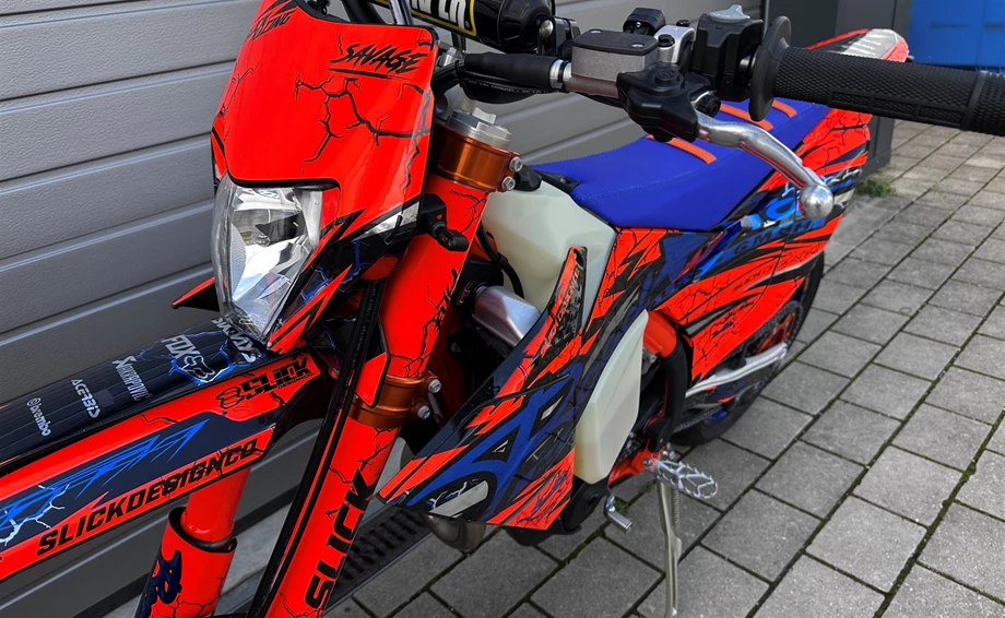 Umbgebautes Motorrad KTM 500 EXC-F SIX DAYS Bild 16: Umbgebautes Motorrad KTM 500 EXC-F SIX DAYS