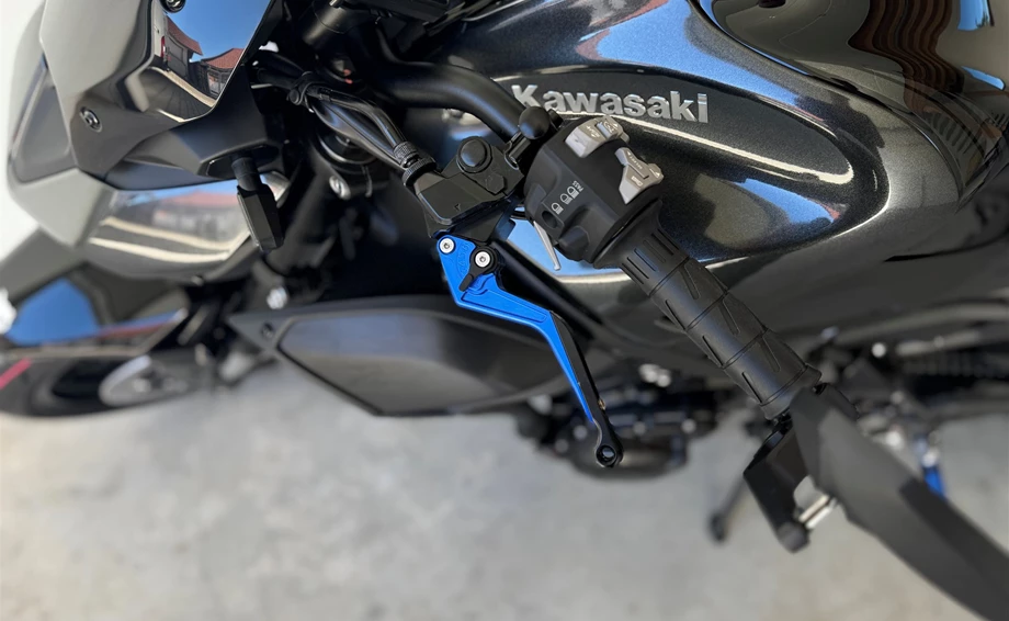 Umbgebautes Motorrad Kawasaki Z900 Bild 9: Umbgebautes Motorrad Kawasaki Z900