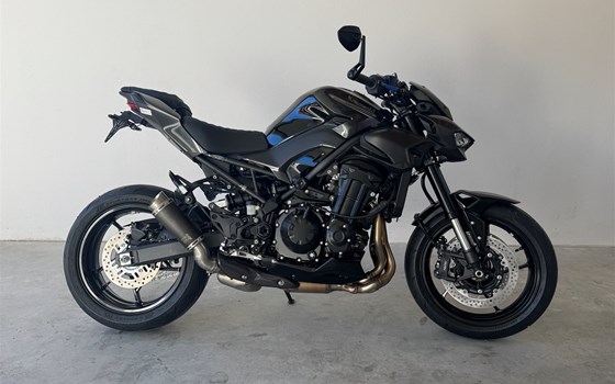 Umgebautes Motorrad Kawasaki Z900 von Zweirad Meggle - Bild 2 Umgebautes Motorrad Kawasaki Z900 von Zweirad Meggle - Bild 2