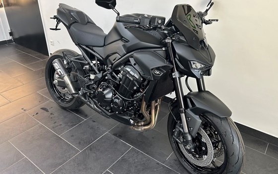 Umgebautes Motorrad Kawasaki Z900 von Bikers-Euroshop - Bild 3 Umgebautes Motorrad Kawasaki Z900 von Bikers-Euroshop - Bild 3