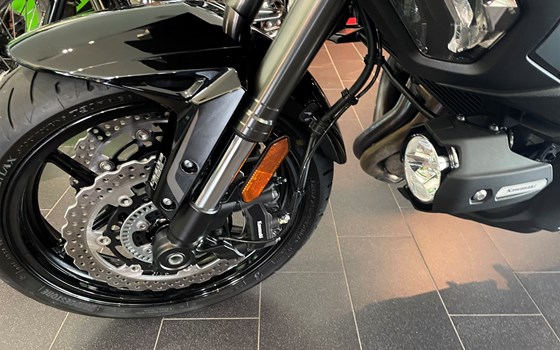 Umgebautes Motorrad Kawasaki Versys 1000 SE von Moto Point Ilmenau e.K. - Inh. Frank Engelhardt - Bild 9 Umgebautes Motorrad Kawasaki Versys 1000 SE von Moto Point Ilmenau e.K. - Inh. Frank Engelhardt - Bild 9