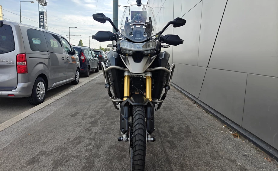 Umbgebautes Motorrad Triumph Tiger 1200 Rally Explorer Bild 3: Umbgebautes Motorrad Triumph Tiger 1200 Rally Explorer