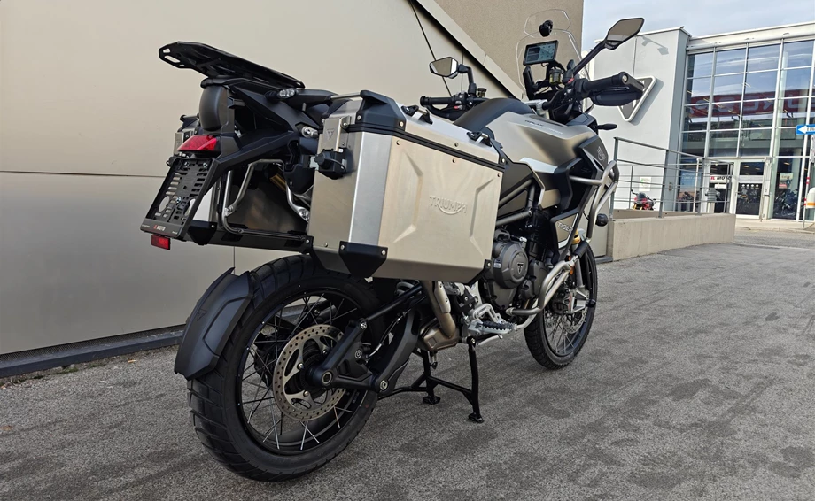 Umbgebautes Motorrad Triumph Tiger 1200 Rally Explorer Bild 4: Umbgebautes Motorrad Triumph Tiger 1200 Rally Explorer