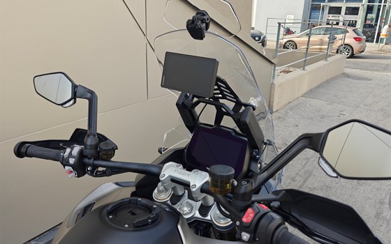 Umgebautes Motorrad Triumph Tiger 1200 Rally Explorer von IL MOTO  Motorradhandel und Reparaturwerkstätte GesmbH - Bild 11 Umgebautes Motorrad Triumph Tiger 1200 Rally Explorer von IL MOTO  Motorradhandel und Reparaturwerkstätte GesmbH - Bild 11