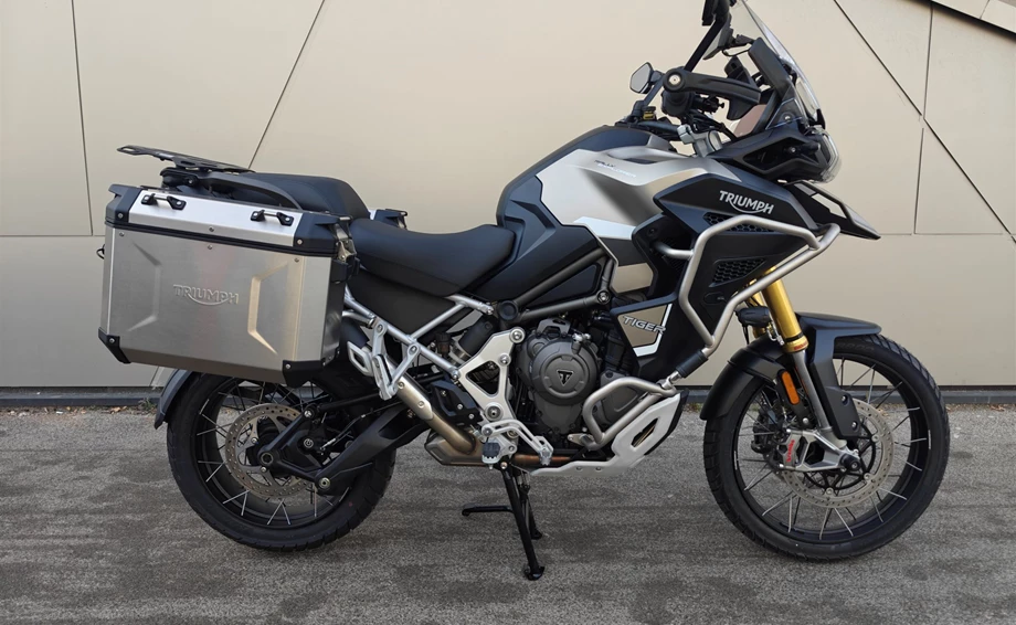 Umbgebautes Motorrad Triumph Tiger 1200 Rally Explorer Bild 1: Umbgebautes Motorrad Triumph Tiger 1200 Rally Explorer