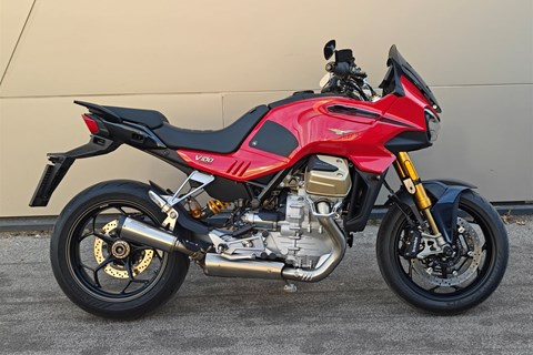 Moto Guzzi V100 Mandello S