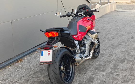 Umgebautes Motorrad Moto Guzzi V100 Mandello S von IL MOTO  Motorradhandel und Reparaturwerkstätte GesmbH - Bild 6 Umgebautes Motorrad Moto Guzzi V100 Mandello S von IL MOTO  Motorradhandel und Reparaturwerkstätte GesmbH - Bild 6