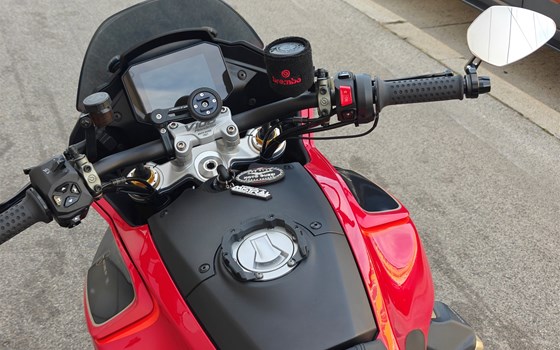Umgebautes Motorrad Moto Guzzi V100 Mandello S von IL MOTO  Motorradhandel und Reparaturwerkstätte GesmbH - Bild 13 Umgebautes Motorrad Moto Guzzi V100 Mandello S von IL MOTO  Motorradhandel und Reparaturwerkstätte GesmbH - Bild 13