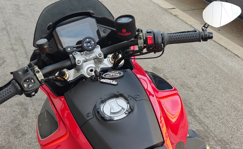 Umbgebautes Motorrad Moto Guzzi V100 Mandello S Bild 13: Umbgebautes Motorrad Moto Guzzi V100 Mandello S