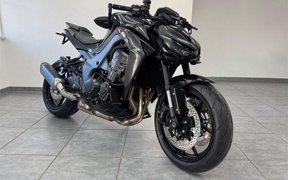 Umgebautes Motorrad Kawasaki Z1100 von Zweirad Meggle - Bild 13 Umgebautes Motorrad Kawasaki Z1100 von Zweirad Meggle - Bild 13