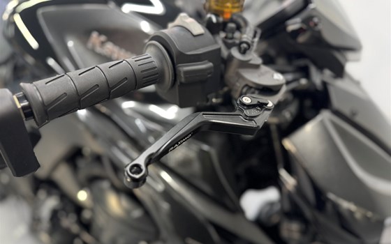 Umgebautes Motorrad Kawasaki Z1100 von Zweirad Meggle - Bild 10 Umgebautes Motorrad Kawasaki Z1100 von Zweirad Meggle - Bild 10