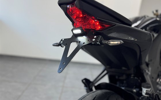 Umgebautes Motorrad Kawasaki Z1100 von Zweirad Meggle - Bild 11 Umgebautes Motorrad Kawasaki Z1100 von Zweirad Meggle - Bild 11