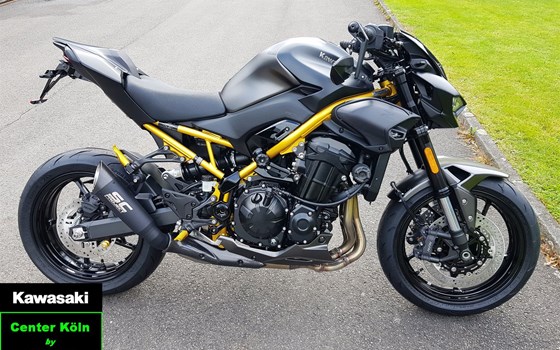 Umgebautes Motorrad Kawasaki Z900 von Motorradhaus Löhmer GmbH - Bild 1 Umgebautes Motorrad Kawasaki Z900 von Motorradhaus Löhmer GmbH - Bild 1