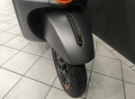Umbgebautes Motorrad Vespa GTS 310 SuperSport