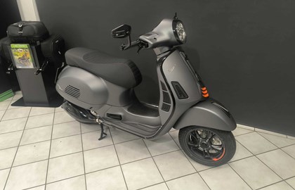 Vespa GTS 310 SuperSport Custom Bike