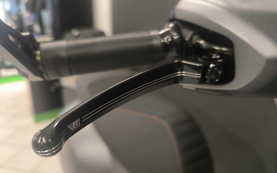 Umgebautes Motorrad Vespa GTS 310 SuperSport von Zweirad-Center Nuber GmbH - Bild 4