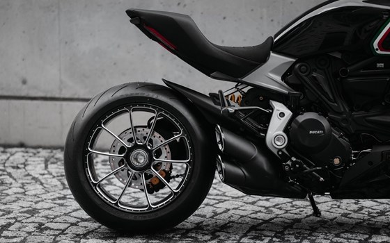 Umgebautes Motorrad Ducati Diavel 1260 von MOTO WARMUTH GMBH - Bild 4