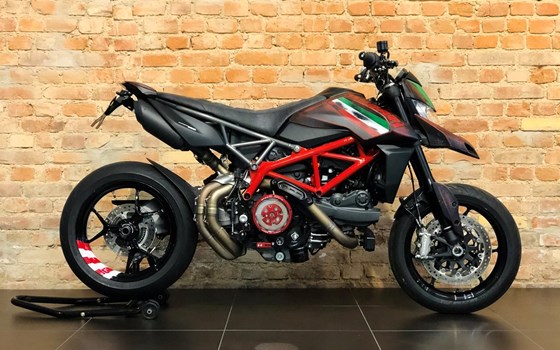 Umgebautes Motorrad Ducati Hypermotard 950 von MOTO WARMUTH GMBH - Bild 8