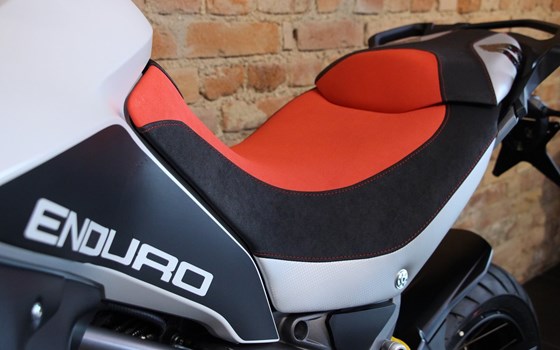 Umgebautes Motorrad Ducati Multistrada 1200 Enduro von MOTO WARMUTH GMBH - Bild 2