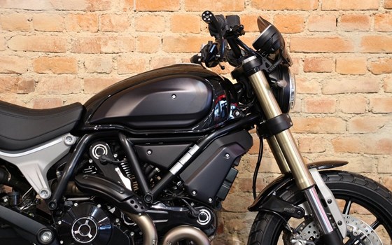 Umgebautes Motorrad Ducati Scrambler 1100 von MOTO WARMUTH GMBH - Bild 5