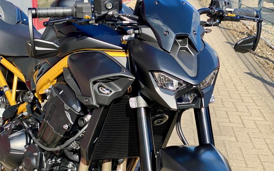 Umgebautes Motorrad Kawasaki Z900 von BikerWorld Rosenow - Bild 11