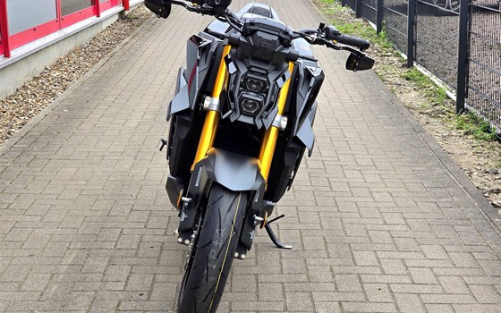 Umgebautes Motorrad Suzuki GSX-S1000 von BikerWorld Rosenow - Bild 16