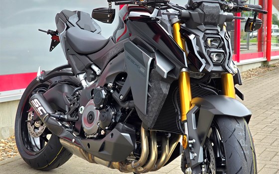 Umgebautes Motorrad Suzuki GSX-S1000 von BikerWorld Rosenow - Bild 8