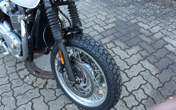 Umgebautes Motorrad Triumph Bonneville T120 von Marios Motorrad-Shop GmbH - Bild 2