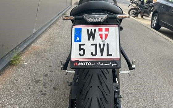 Umgebautes Motorrad Triumph Trident 660 von IL MOTO  Motorradhandel und Reparaturwerkstätte GesmbH - Bild 5