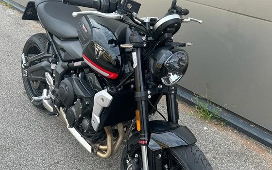 Umgebautes Motorrad Triumph Trident 660 von IL MOTO  Motorradhandel und Reparaturwerkstätte GesmbH - Bild 4