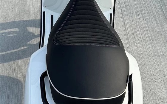 Umgebautes Motorrad Vespa GTS 310 SuperSport von IL MOTO  Motorradhandel und Reparaturwerkstätte GesmbH - Bild 5