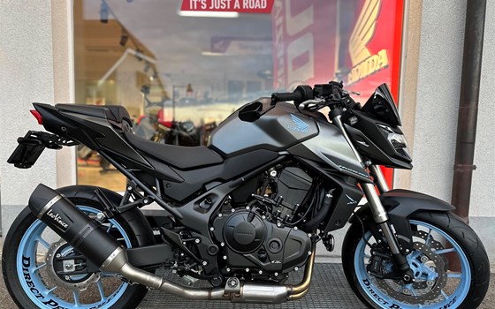 Umgebautes Motorrad Honda CB 750 von Direct Performance - Bild 1