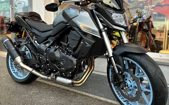 Umgebautes Motorrad Honda CB 750 von Direct Performance - Bild 2