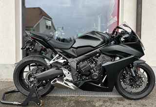 Honda CBR650R E-Clutch