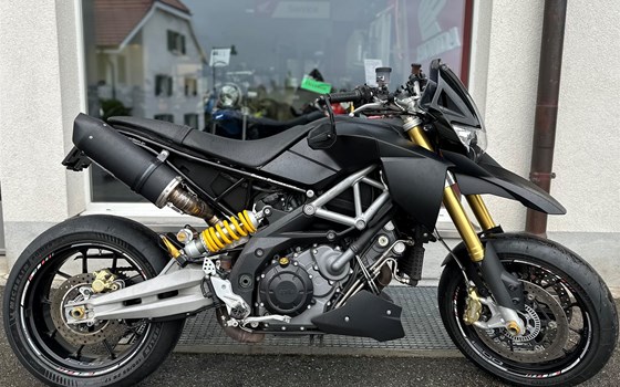 Umgebautes Motorrad Aprilia Dorsoduro 1200 von Direct Performance - Bild 1