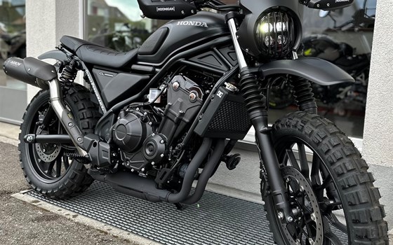 Umgebautes Motorrad Honda CL500 von Direct Performance - Bild 2