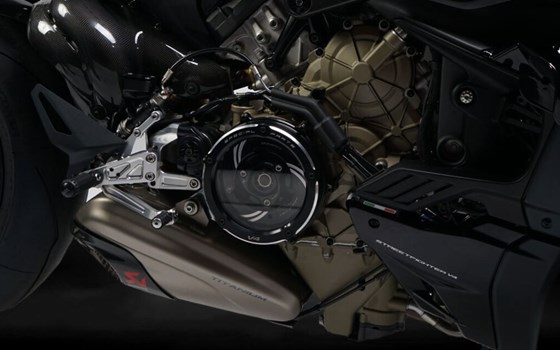 Umgebautes Motorrad Ducati Streetfighter V4 S von Fast Motorbikes GmbH - Bild 2