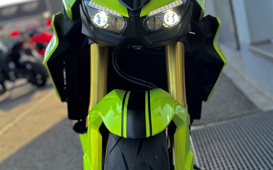 Umgebautes Motorrad Honda CB1000 Hornet SP von Direct Performance - Bild 2