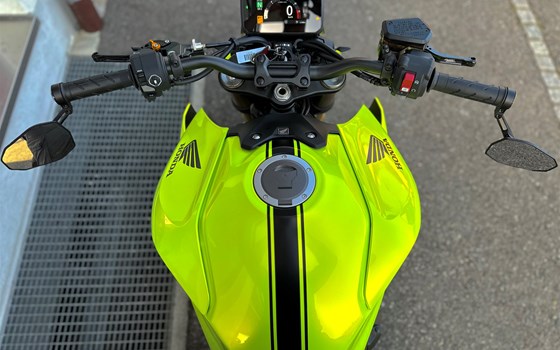 Umgebautes Motorrad Honda CB1000 Hornet SP von Direct Performance - Bild 9