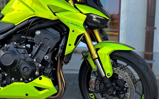 Umgebautes Motorrad Honda CB1000 Hornet SP von Direct Performance - Bild 5