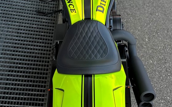 Umgebautes Motorrad Harley-Davidson Custom Bike von Direct Performance - Bild 7